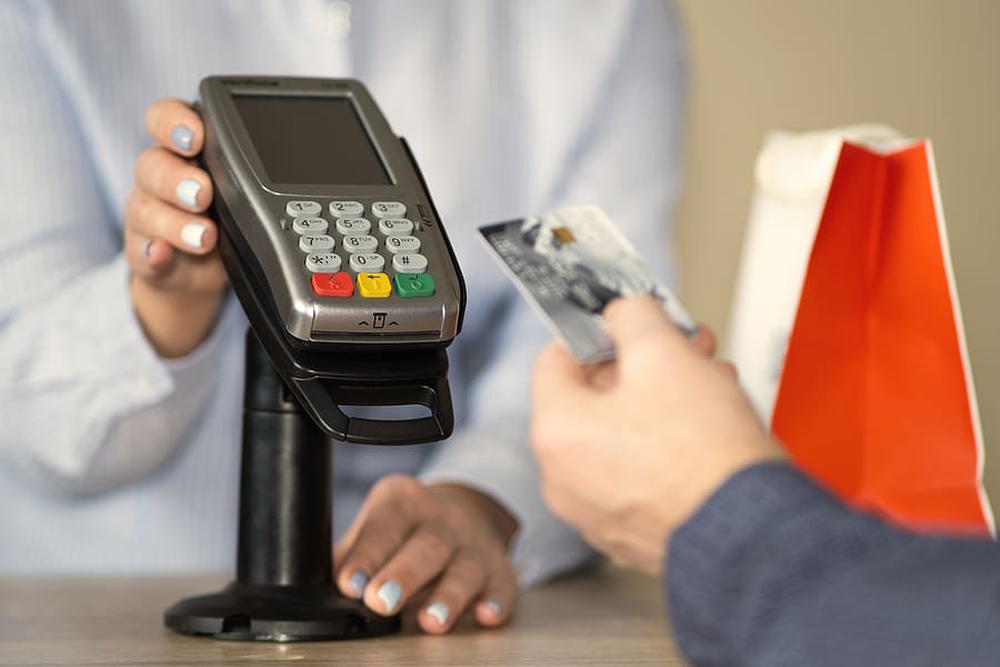 Understanding your credit card machine options - Clover Blog